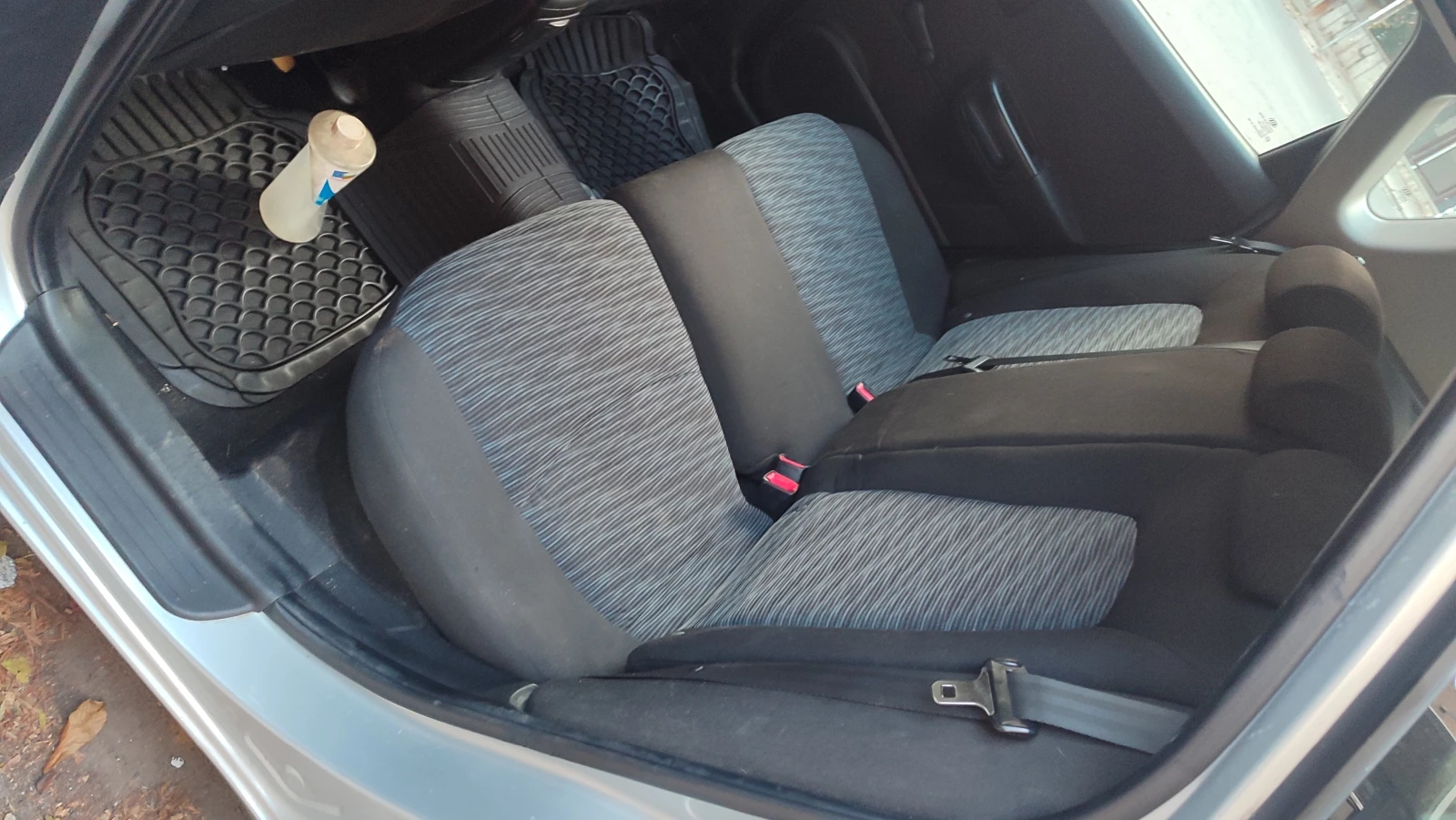 Kia Ceed 1.6, снимка 7 - Автомобили и джипове - 56573909