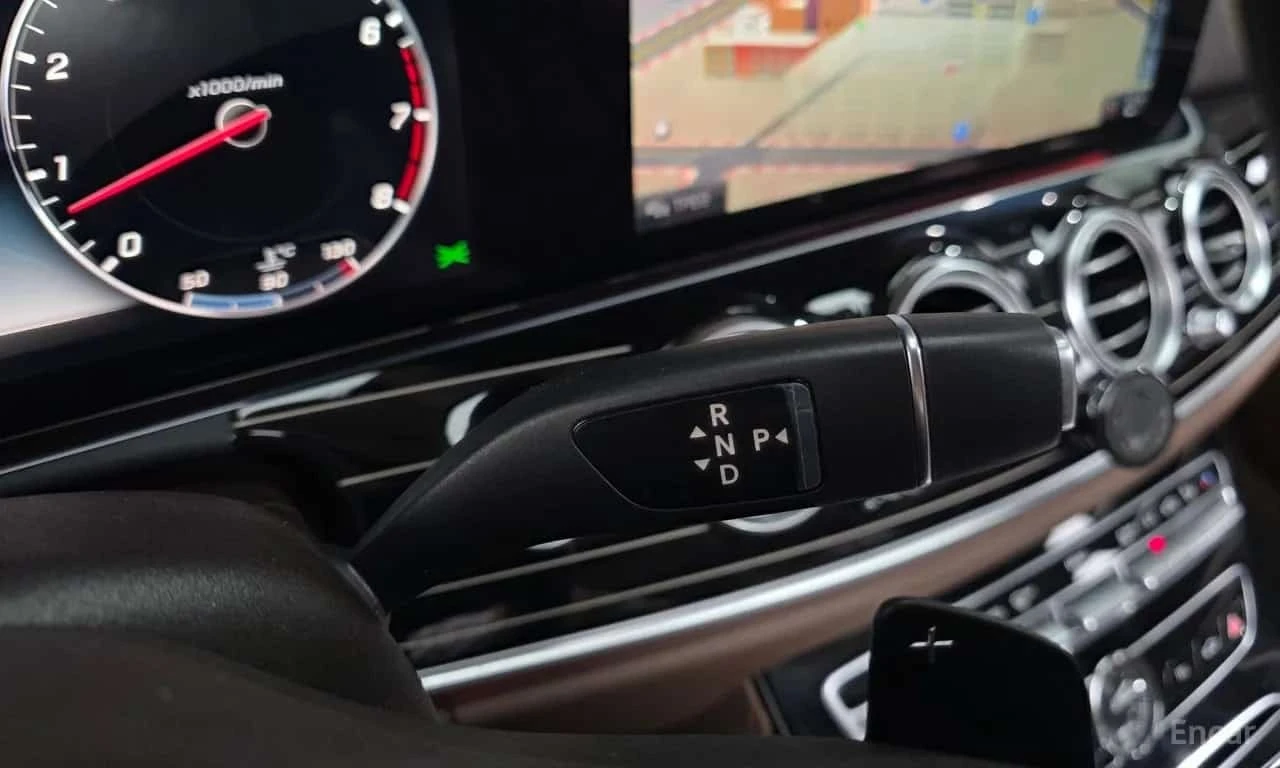 Mercedes-Benz E 450 * E450 4MATIC Exclusive * , снимка 9 - Автомобили и джипове - 56595213
