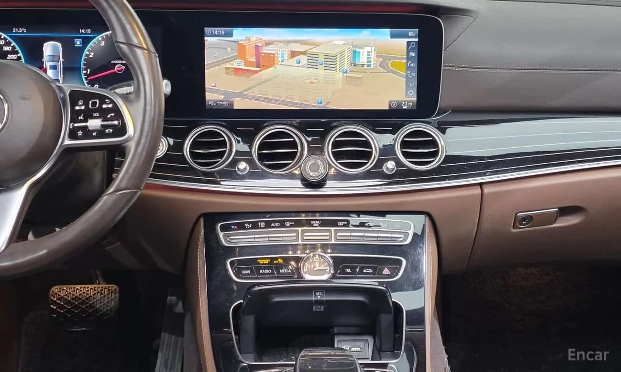 Mercedes-Benz E 450 * E450 4MATIC Exclusive * , снимка 14 - Автомобили и джипове - 56595213