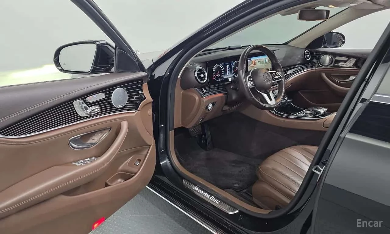 Mercedes-Benz E 450 * E450 4MATIC Exclusive * , снимка 10 - Автомобили и джипове - 56595213