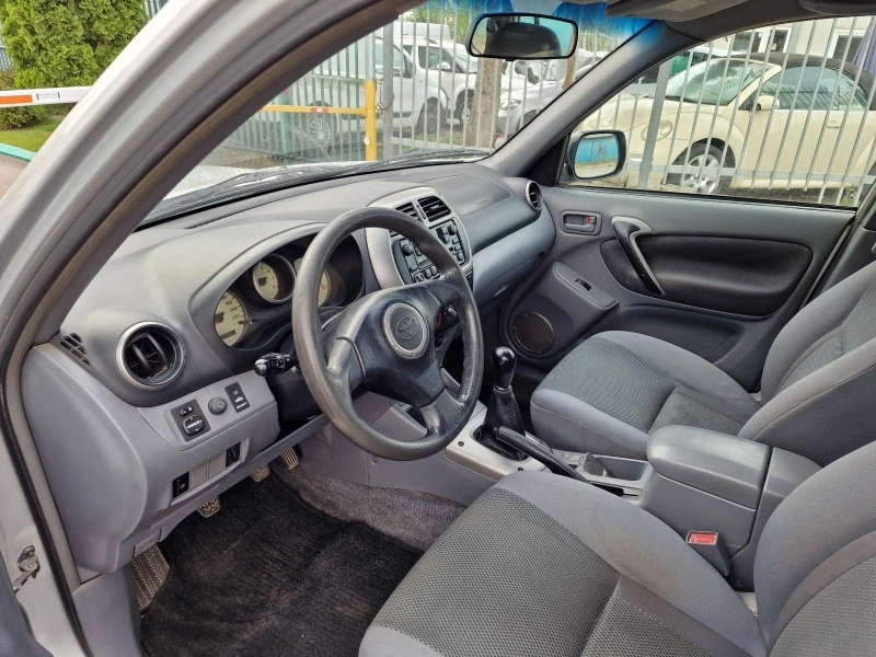 Toyota Rav4 2.0VVT-I ВНОС ОТ ИТАЛИЯ, снимка 7 - Автомобили и джипове - 45388468