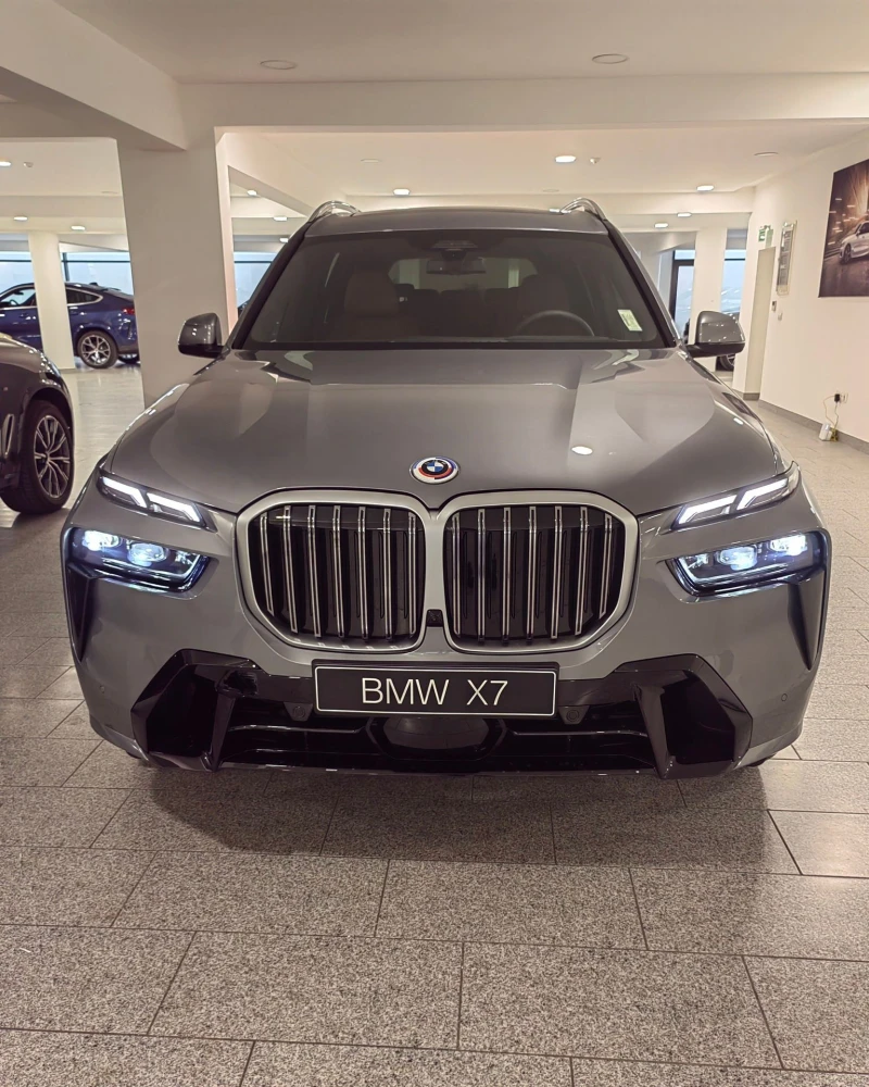 BMW X7, снимка 5 - Автомобили и джипове - 48348156