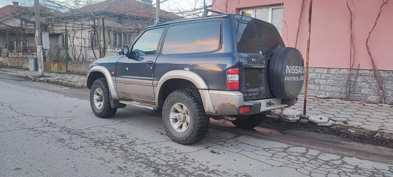 Nissan Patrol Y61, снимка 2 - Автомобили и джипове - 48374993