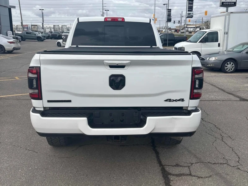 Dodge RAM 2500 * Big Horn * CARFAX * БЕЗ ПЪРВОНАЧАЛНА ВНОСКА, снимка 4 - Автомобили и джипове - 52697824