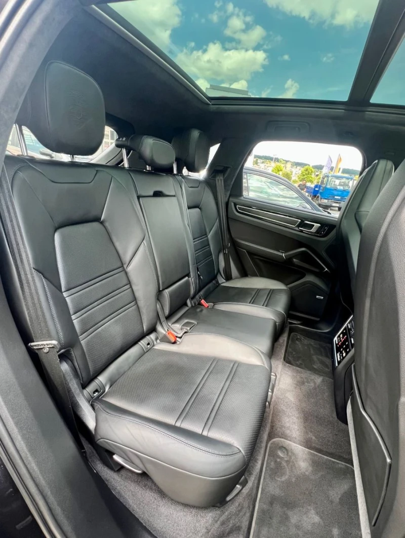 Porsche Cayenne GTS V8 HUD Pano Matrix FULL софт, печка , снимка 12 - Автомобили и джипове - 53484286