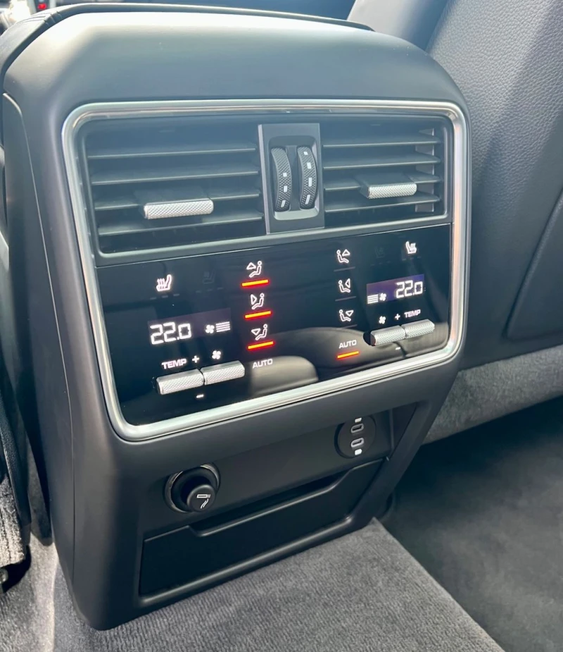 Porsche Cayenne GTS V8 HUD Pano Matrix FULL софт, печка , снимка 13 - Автомобили и джипове - 53484286