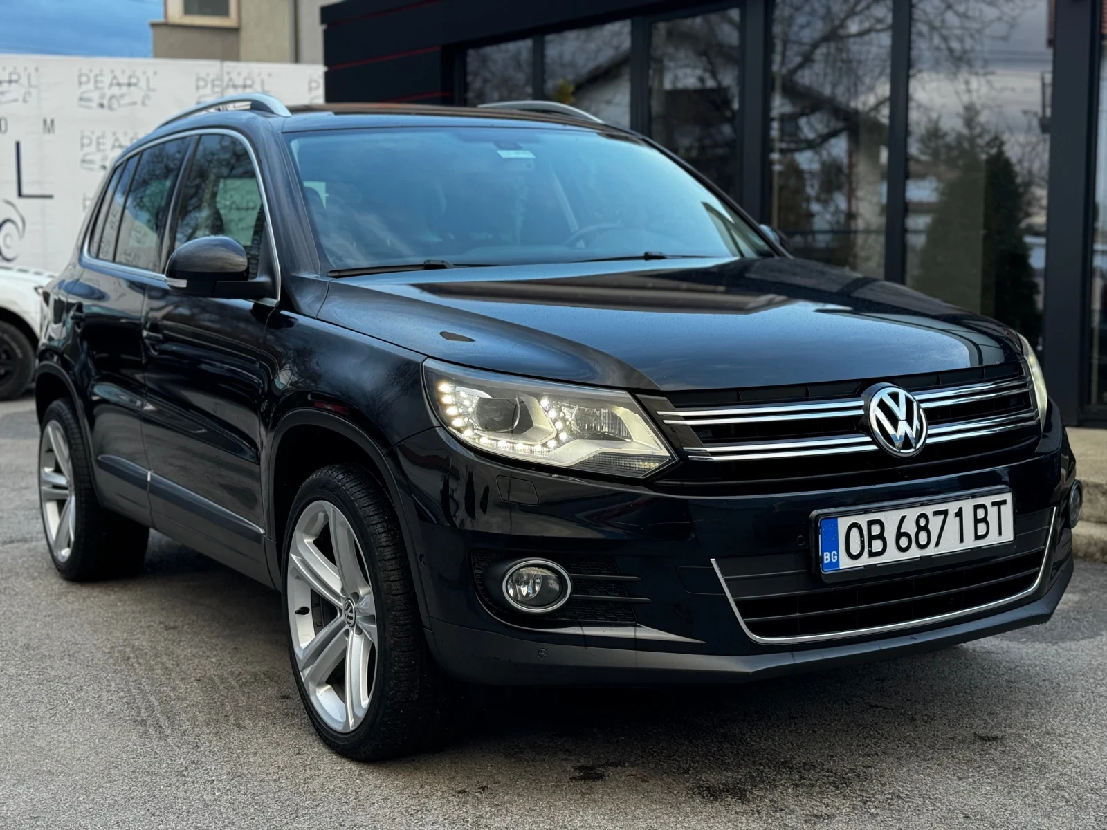 VW Tiguan 2.0TDI 4MOTION LED PANO ParkAssist NAVI ПОДГРЕВ - изображение 3