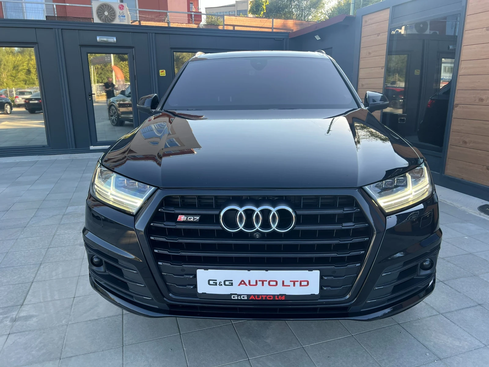 Audi SQ7 4.0 TDI/435HP/360/PANO/NAVI/BOSE/906а - изображение 6