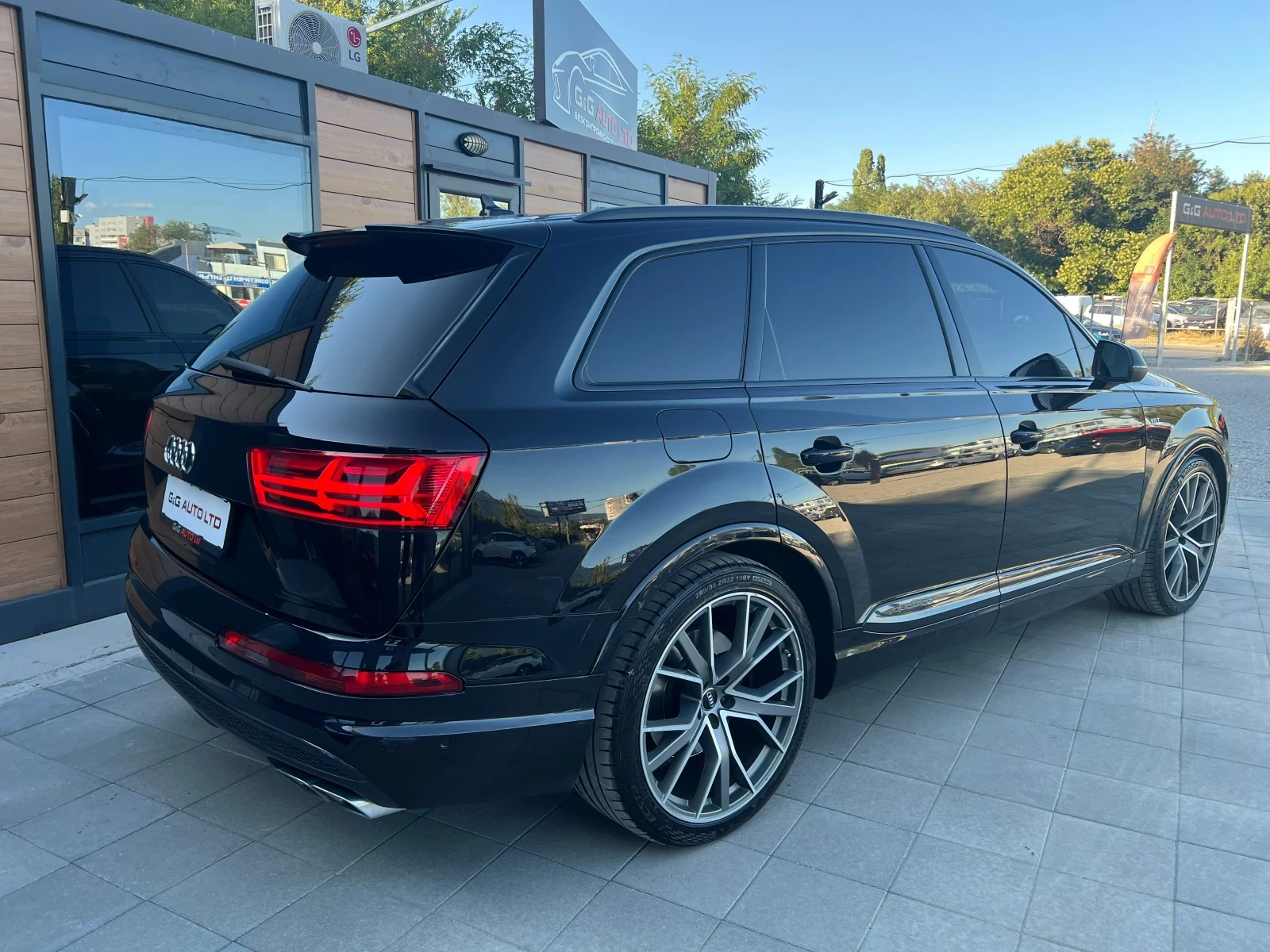 Audi SQ7 4.0 TDI/435HP/360/PANO/NAVI/BOSE/906а - изображение 4