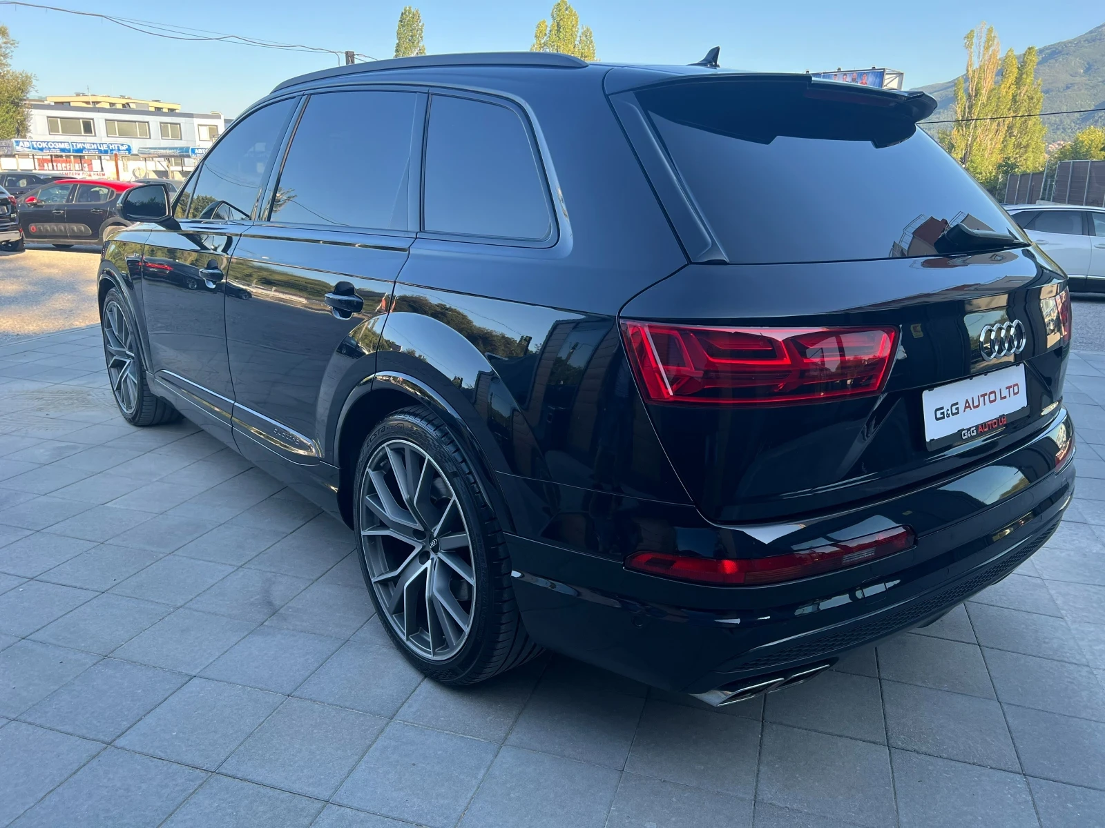 Audi SQ7 4.0 TDI/435HP/360/PANO/NAVI/BOSE/906а - изображение 5