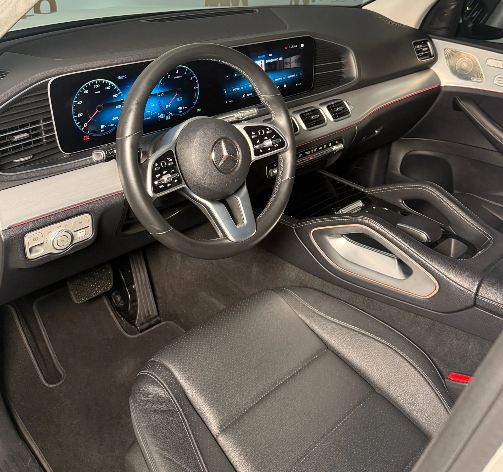 Mercedes-Benz GLE 350 de* 4Matic* AMG* Burmester* 360* Memory - изображение 6