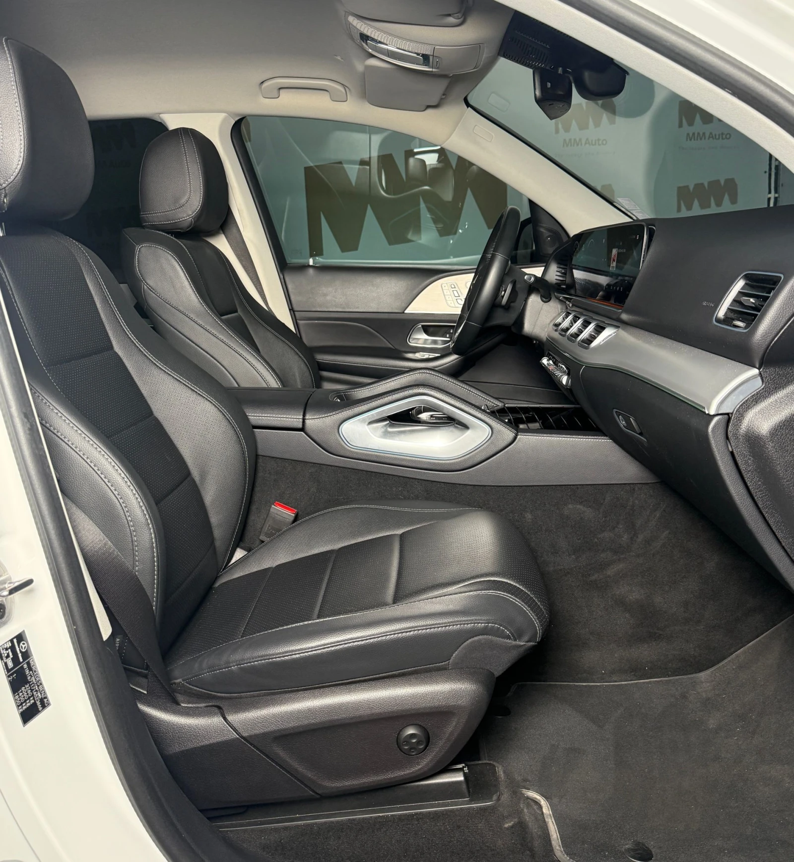 Mercedes-Benz GLE 350 de* 4Matic* AMG* Burmester* 360* Memory - изображение 9