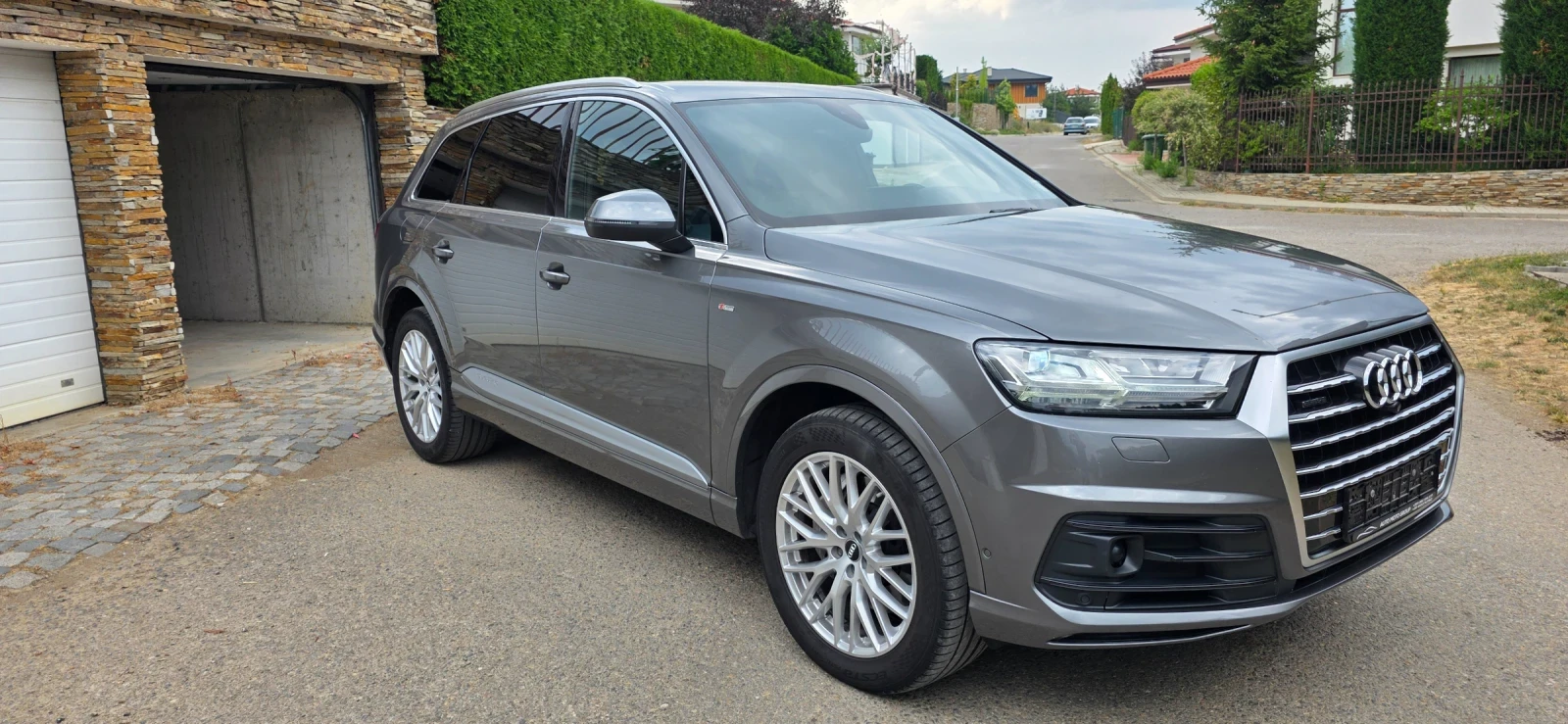 Audi Q7 3.0 TDI-S-Line-6+ 1места-Панорама-Камера-272hp - изображение 2