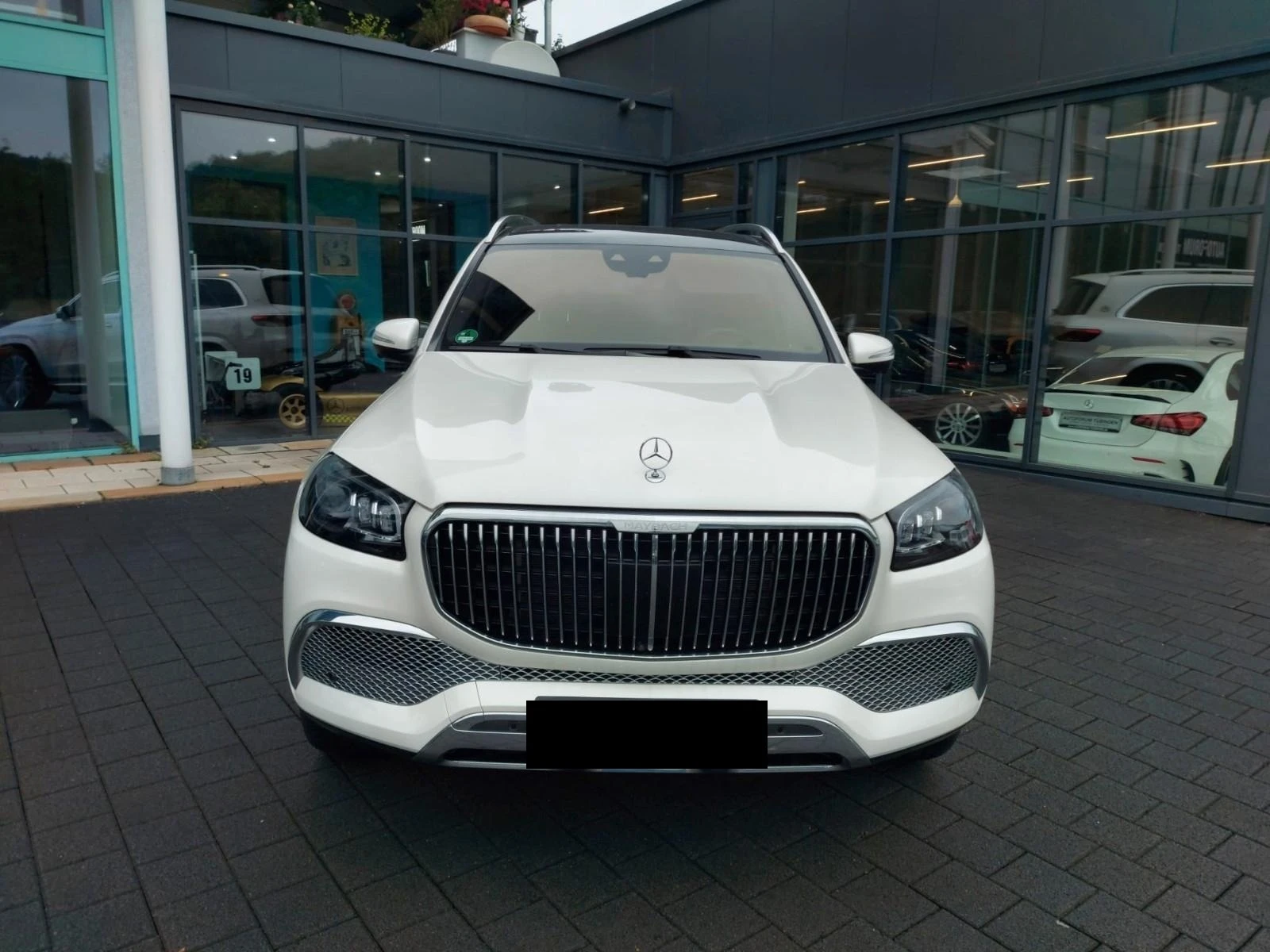 Mercedes-Benz GLS 600 MAYBACH/FIRST CLASS/E-ACTIVE BODY/DESIGNO/TV/BURM/ - изображение 2
