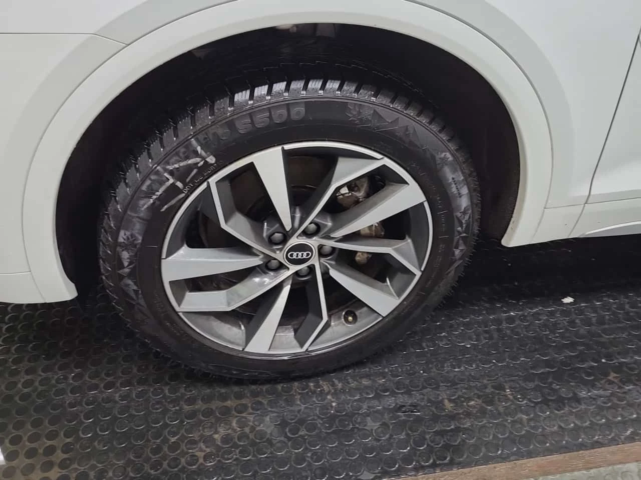 Audi Q5 * PROGRESSIV * CARFAX * ЦЕНА ДО БГ, снимка 6 - Автомобили и джипове - 54223192