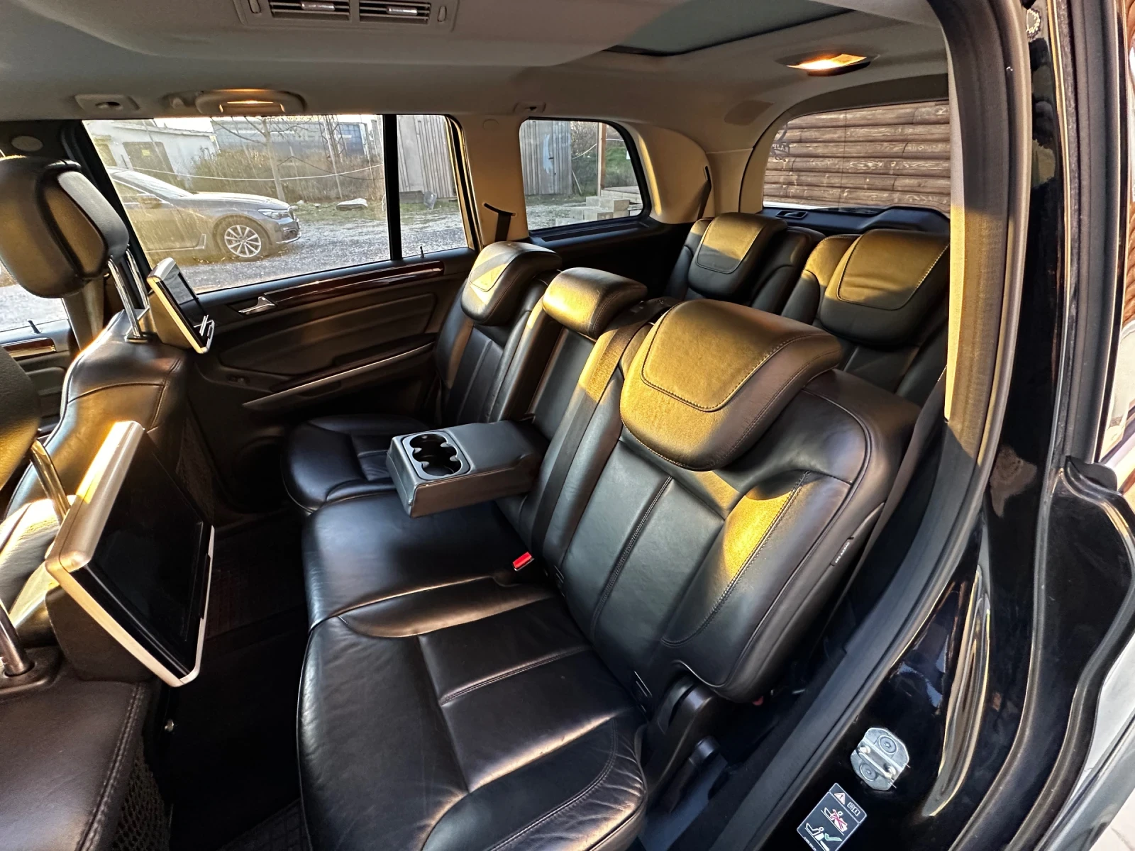 Mercedes-Benz GL 500 AMG Grand Edition, снимка 17 - Автомобили и джипове - 54422644