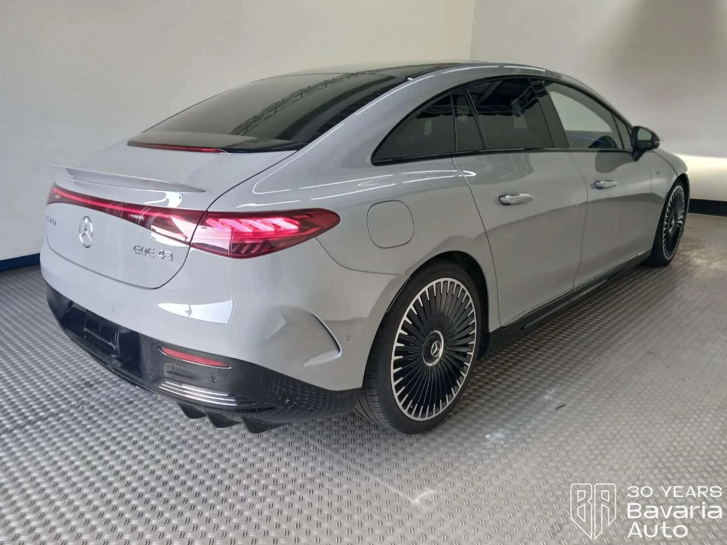 Mercedes-Benz EQE 43AMG 4MATIC Hyperscreen, снимка 4 - Автомобили и джипове - 54494408