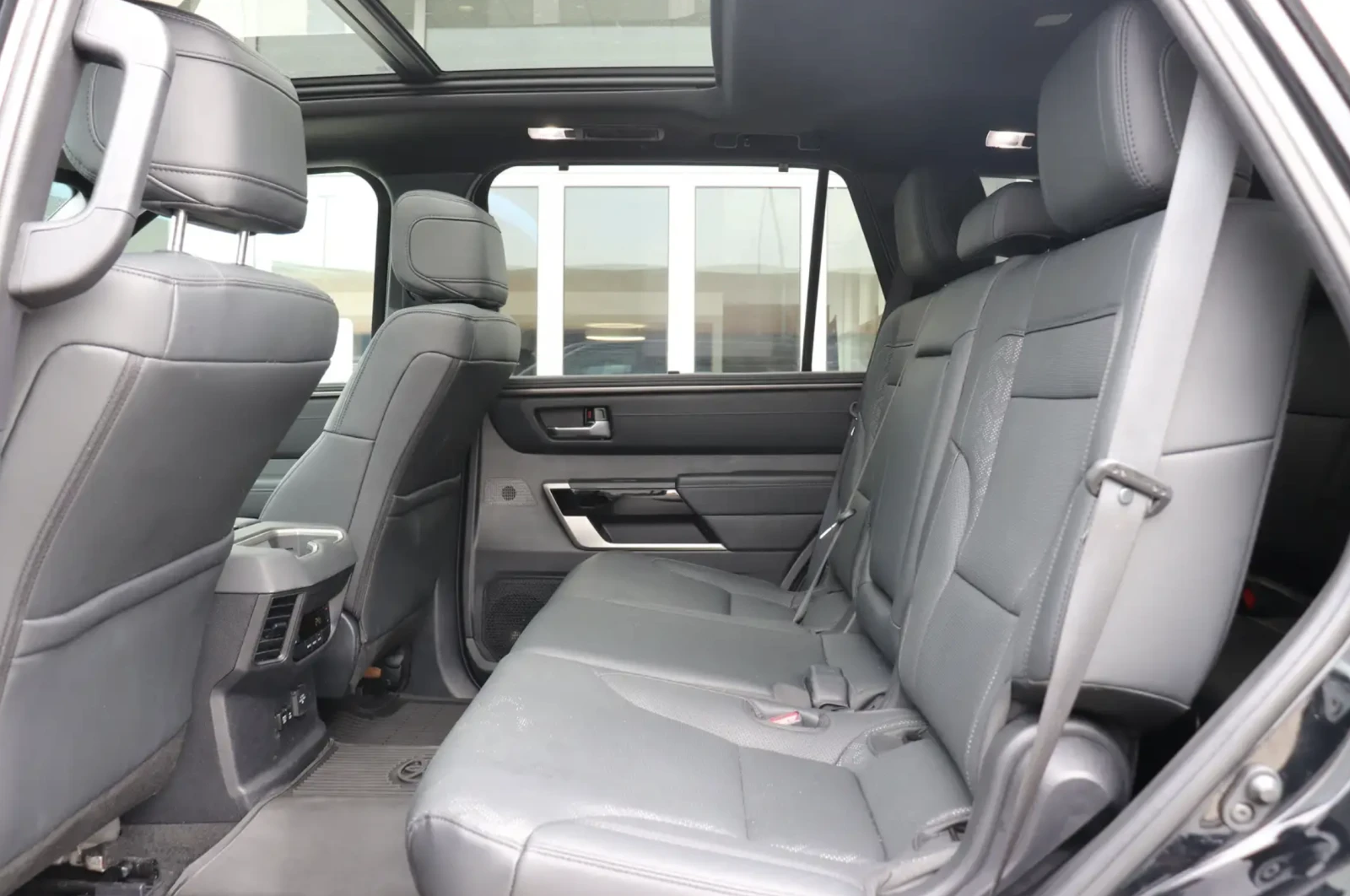 Toyota Sequoia 2025 Toyota Sequoia TRD Off Road, снимка 6 - Автомобили и джипове - 54778655
