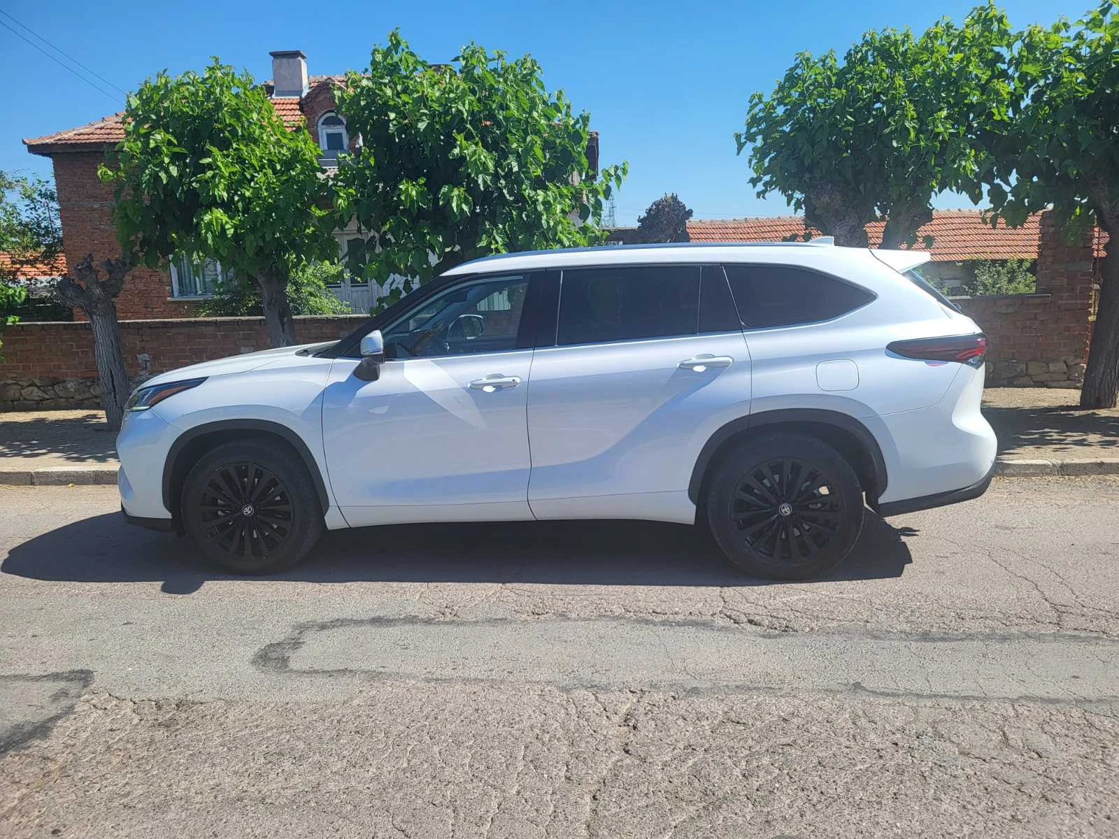 Toyota Highlander СЕРТИФИКАТ Toyota, снимка 2 - Автомобили и джипове - 54892802