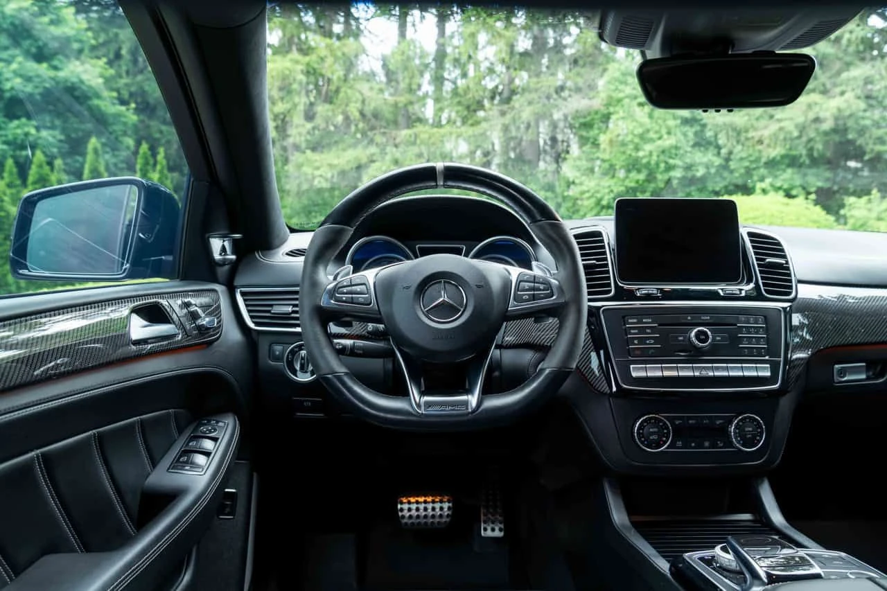 Mercedes-Benz GLE 63 S AMG COUPE| 2 КЛЮЧА| DISTR| 360| ОБДУХ| ПОДГР| CARFAX, снимка 12 - Автомобили и джипове - 54930567