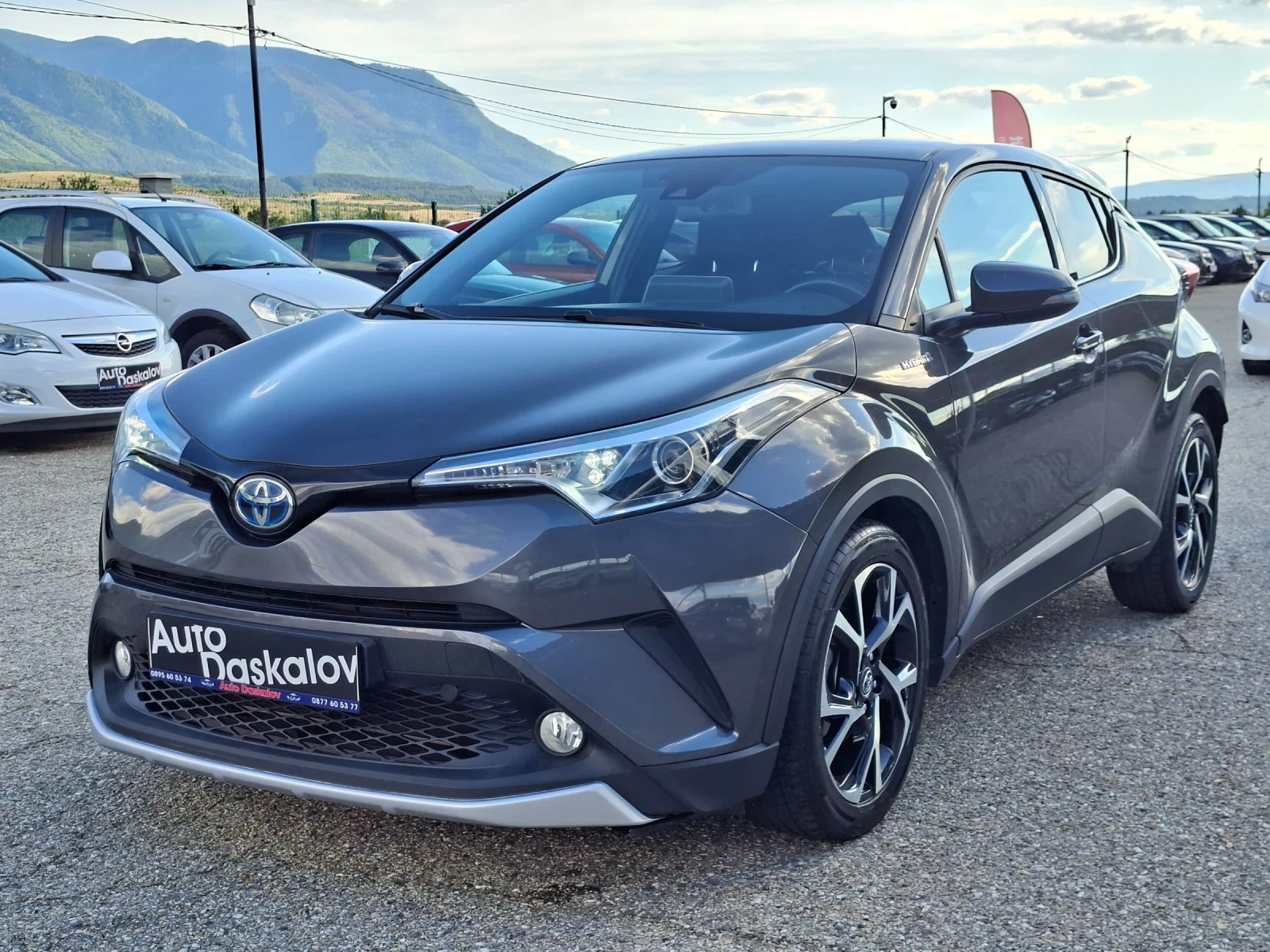 Toyota C-HR 1, 8 i Hibrid