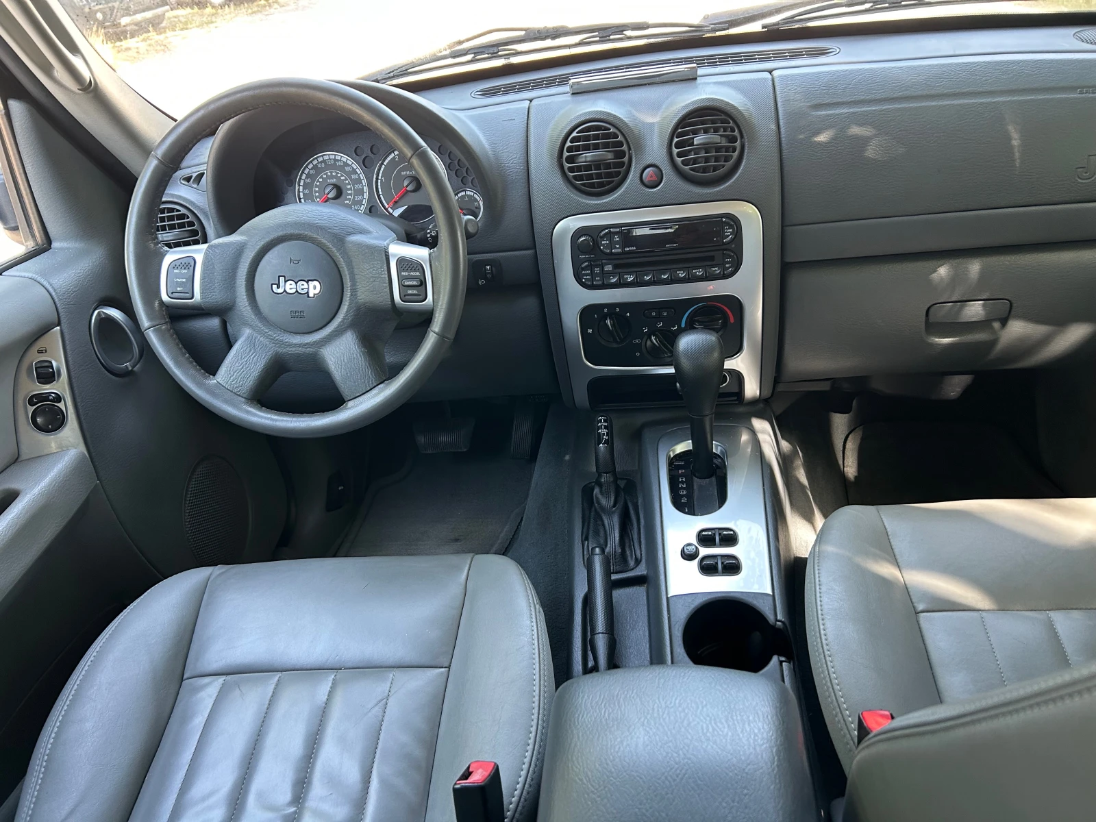 Jeep Cherokee 2.8 CRDI ИТАЛИЯ, снимка 12 - Автомобили и джипове - 55449064