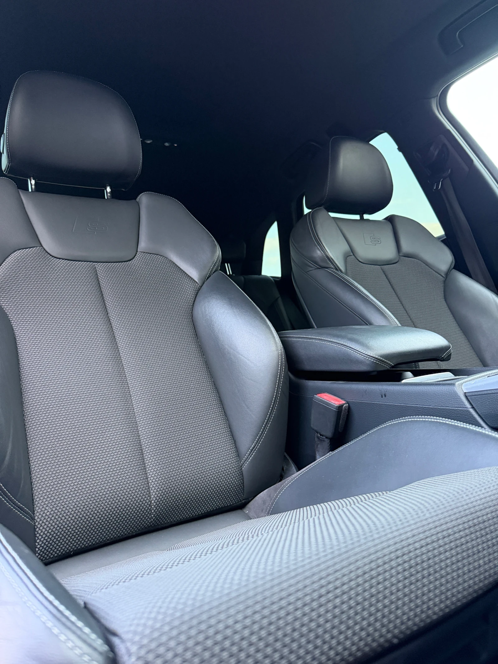 Audi Q5 2.0TFSI, снимка 8 - Автомобили и джипове - 55479414