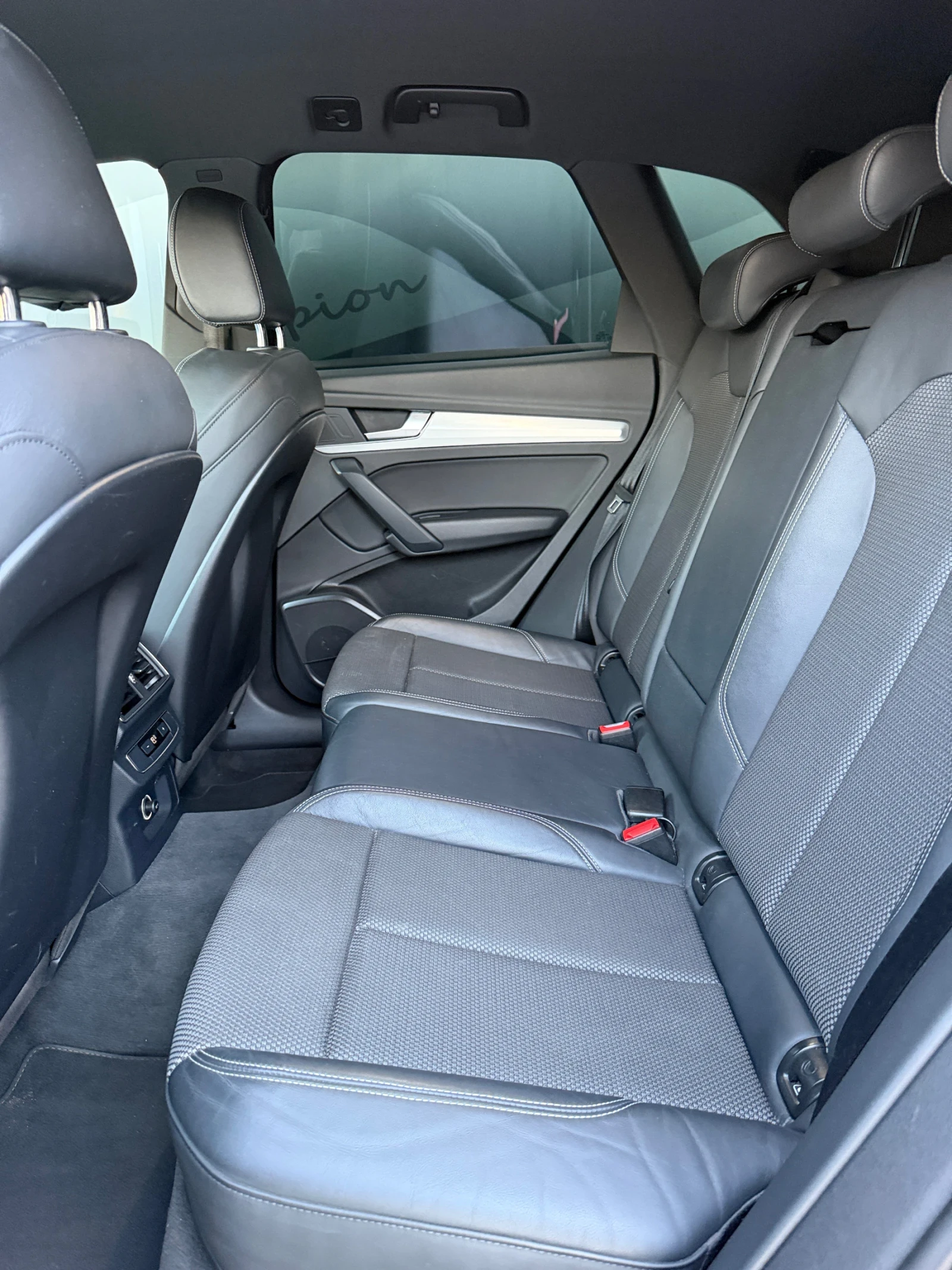 Audi Q5 2.0TFSI, снимка 13 - Автомобили и джипове - 55479414