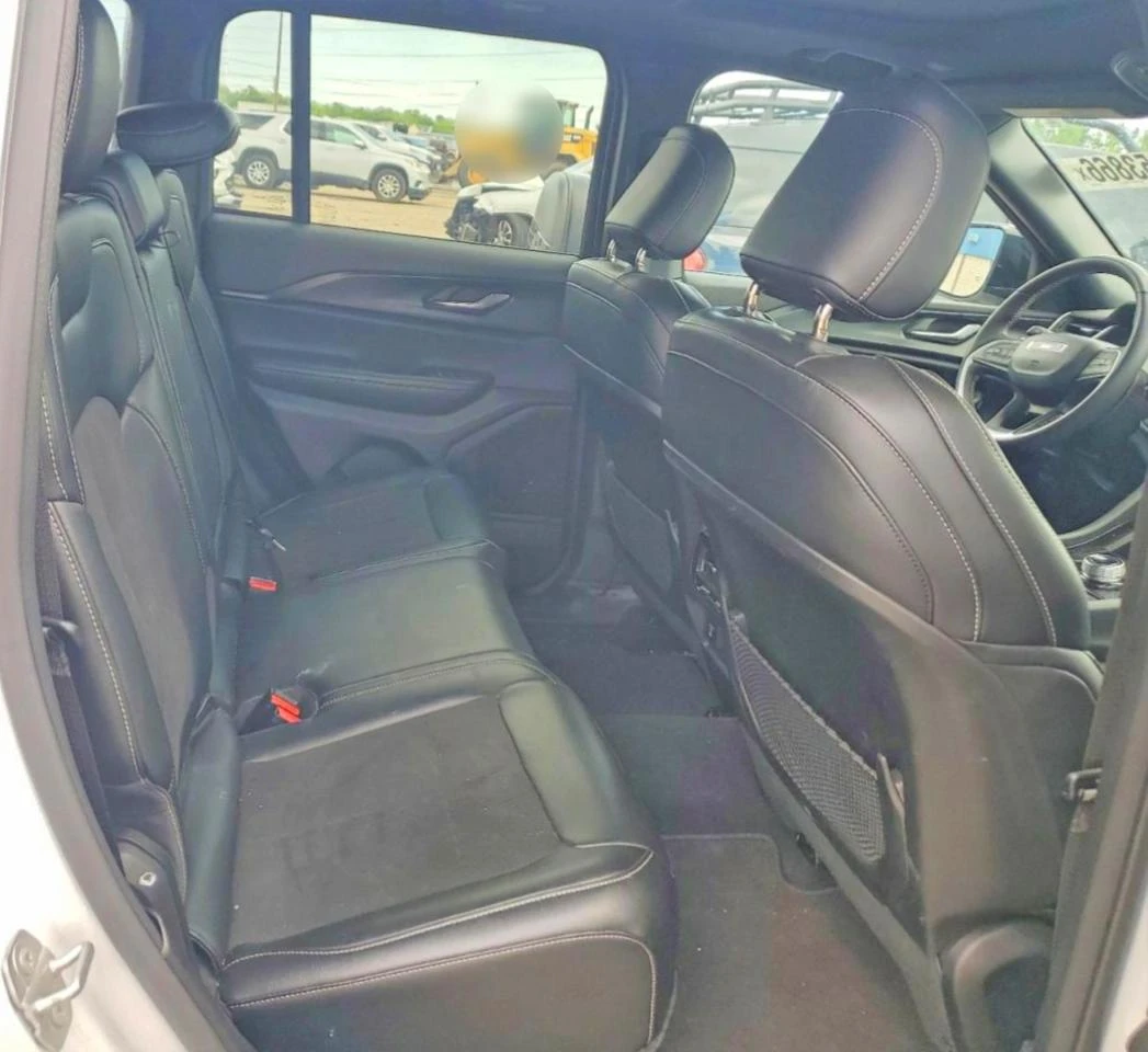 Jeep Grand cherokee 3.6l Laredo, снимка 11 - Автомобили и джипове - 55802373