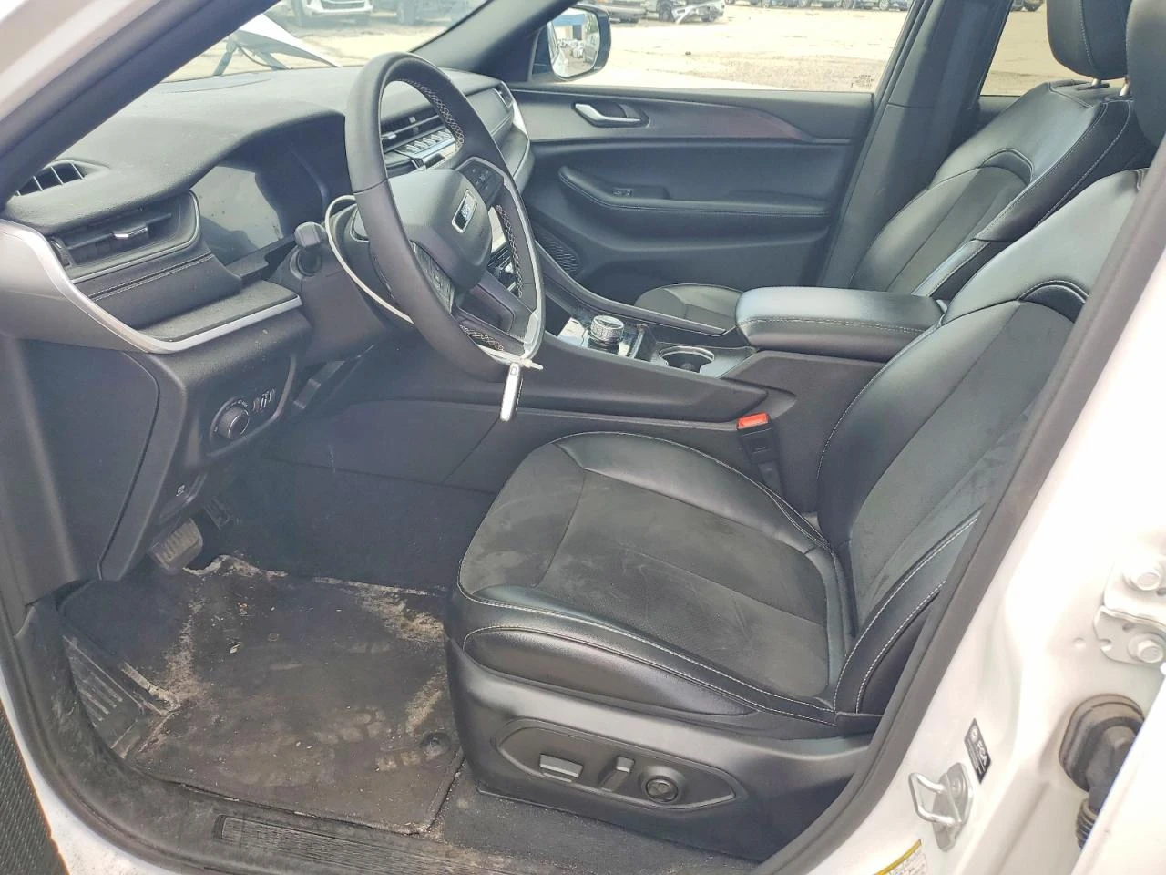 Jeep Grand cherokee 3.6l Laredo, снимка 7 - Автомобили и джипове - 55802373