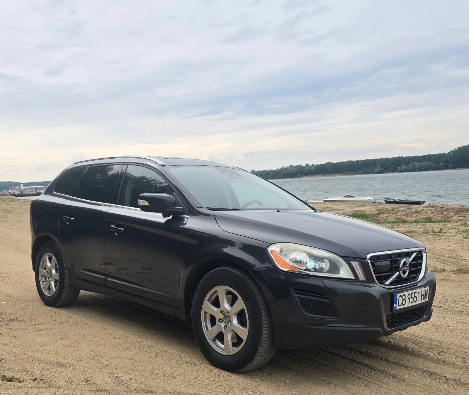 Volvo XC60, снимка 5 - Автомобили и джипове - 55835614