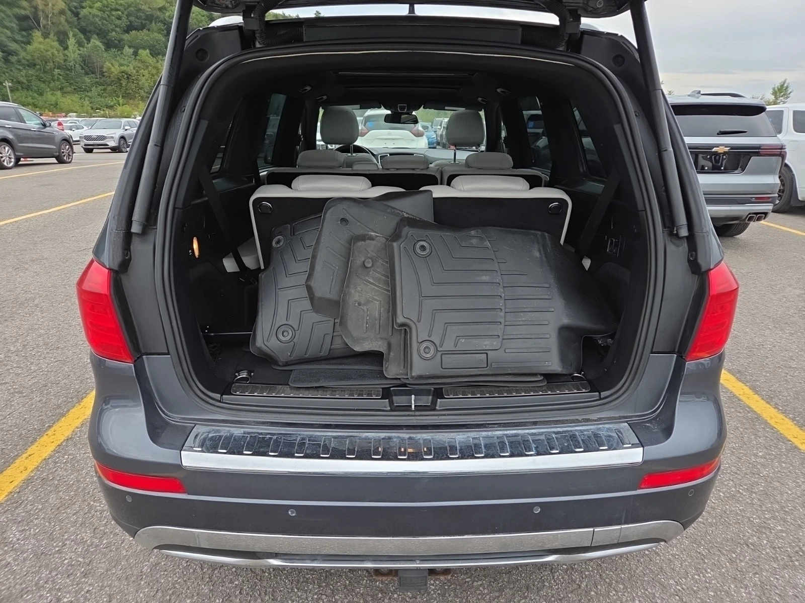 Mercedes-Benz GL 350  BLUETEC / CARFAX / АВТОКРЕДИТ, снимка 15 - Автомобили и джипове - 56023235