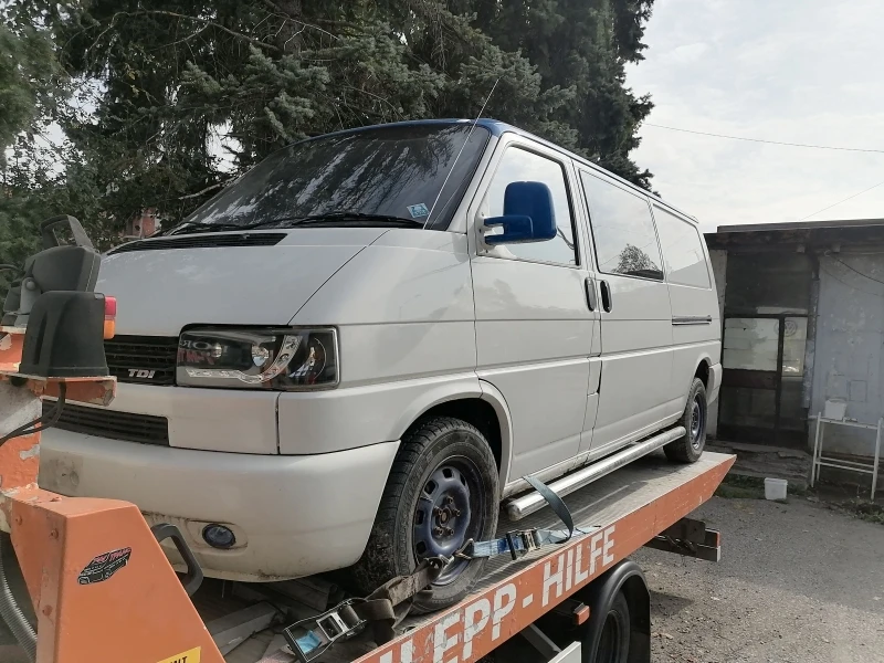 VW Caravelle 2.5 TDI syncro, снимка 4 - Бусове и автобуси - 47046675