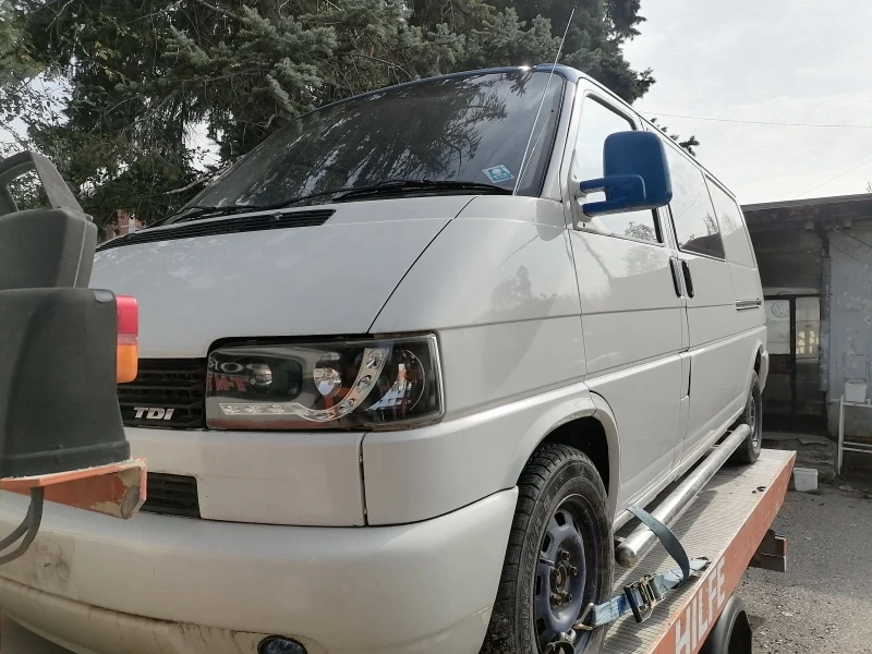 VW Caravelle 2.5 TDI syncro, снимка 3 - Бусове и автобуси - 47046675