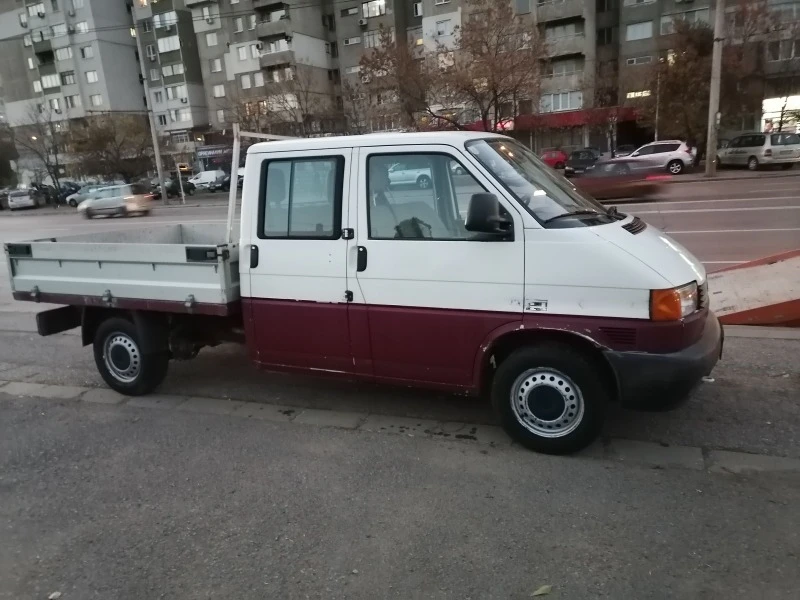 VW Caravelle 2.5 TDI syncro, снимка 13 - Бусове и автобуси - 47046675