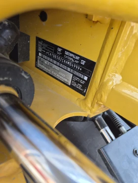 Багер Cat 302 CR, снимка 2