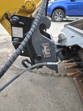 Багер Cat 302 CR, снимка 7