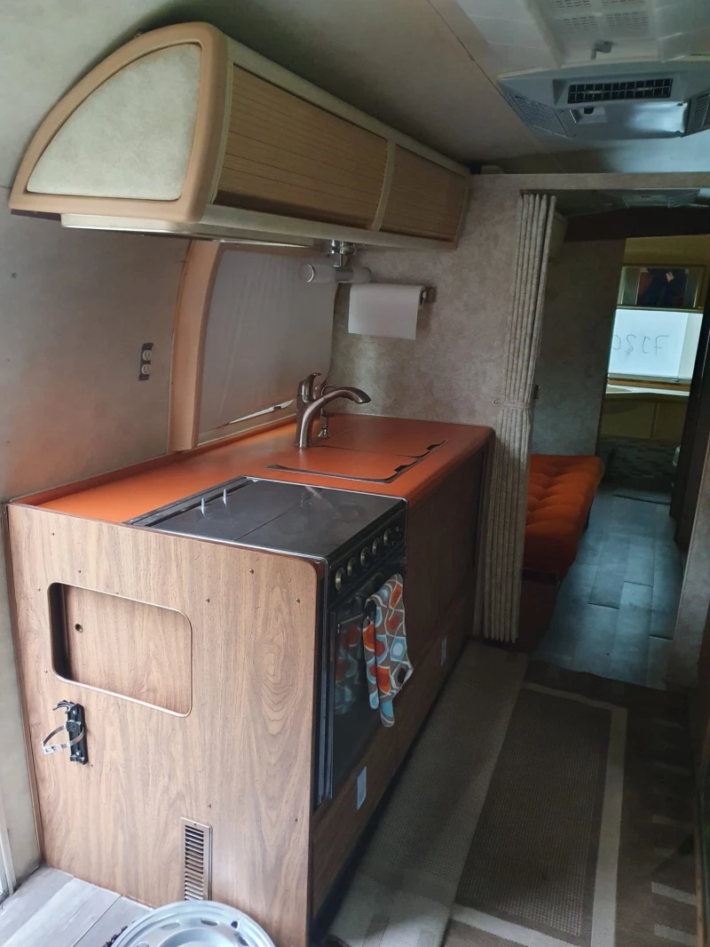 Каравана Други, снимка 10 - Каравани и кемпери - 52822564