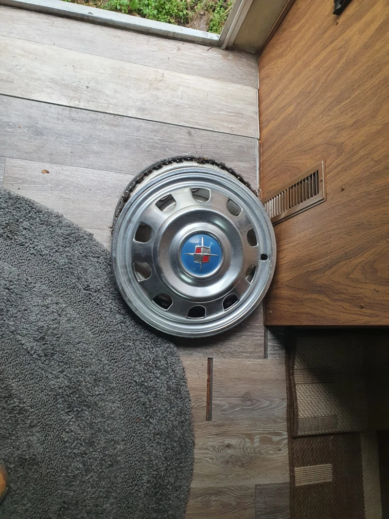 Каравана Други, снимка 16 - Каравани и кемпери - 52822564