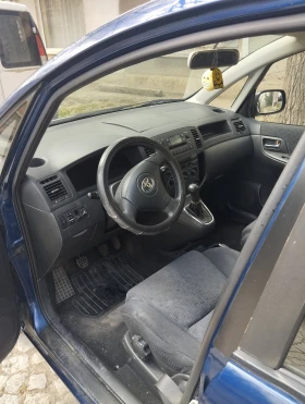 Toyota Corolla verso 2002, снимка 8