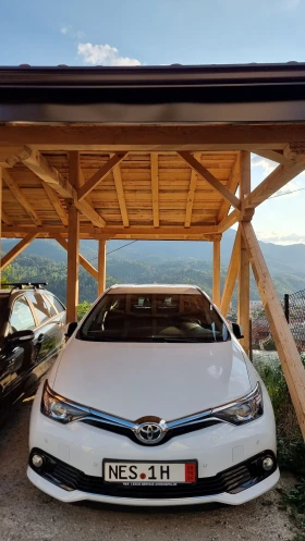  Toyota Auris
