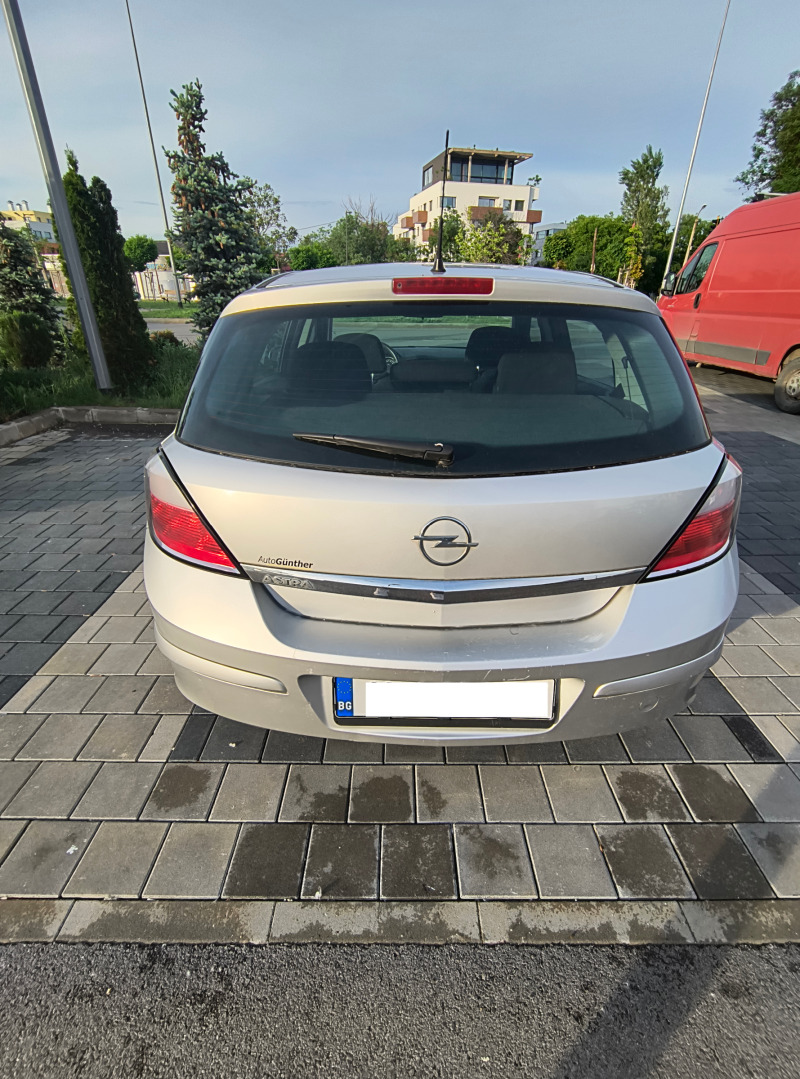 Opel Astra, снимка 3 - Автомобили и джипове - 45697678