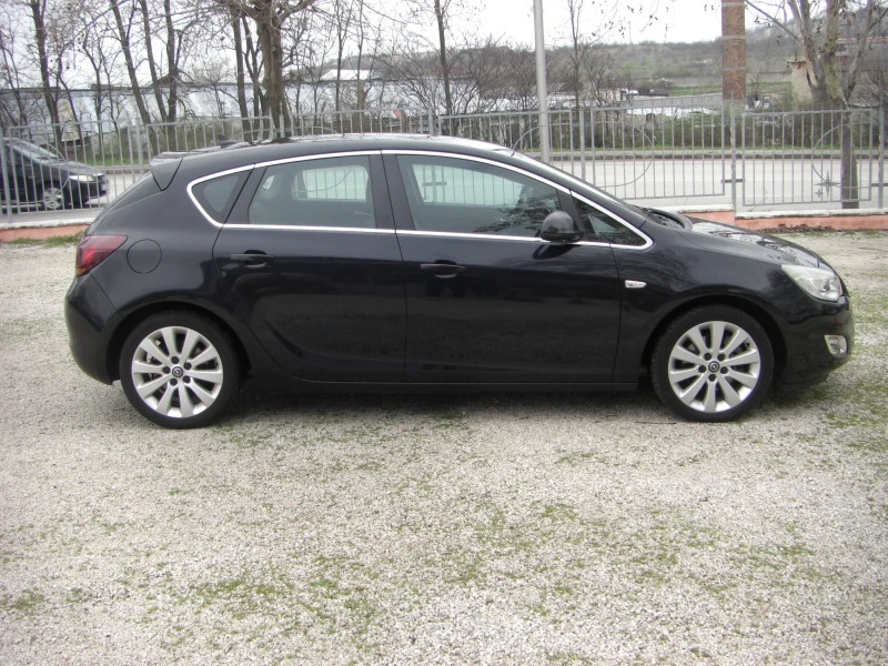 Opel Astra 1.7cdti COSMO 6ck. EURO 5B, снимка 6 - Автомобили и джипове - 46732963