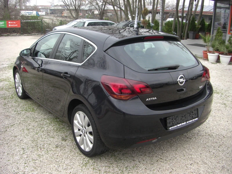 Opel Astra 1.7cdti COSMO 6ck. EURO 5B, снимка 3 - Автомобили и джипове - 46732963