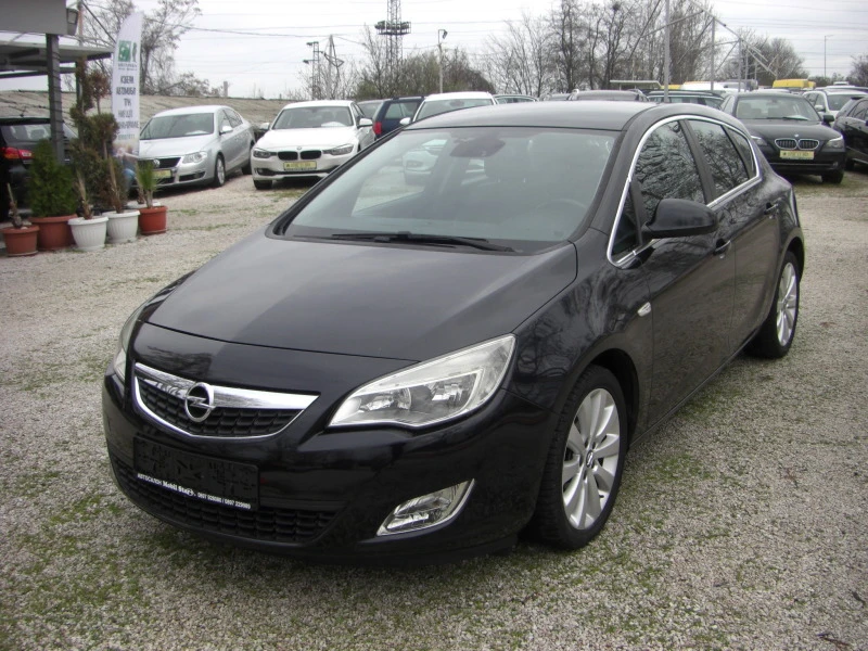 Opel Astra 1.7cdti COSMO 6ck. EURO 5B, снимка 1 - Автомобили и джипове - 46732963