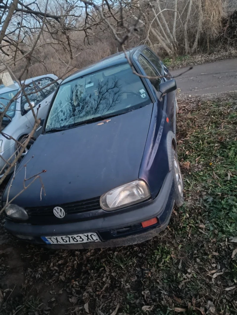 VW Golf, снимка 1 - Автомобили и джипове - 49020494