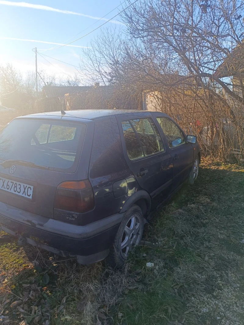 VW Golf, снимка 5 - Автомобили и джипове - 49020494