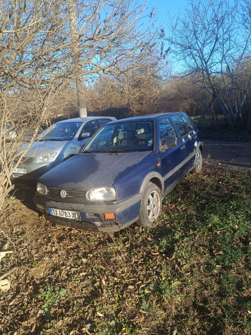 VW Golf, снимка 4 - Автомобили и джипове - 49511875