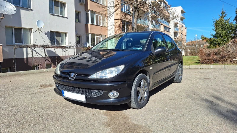 Peugeot 206, снимка 1 - Автомобили и джипове - 49413571