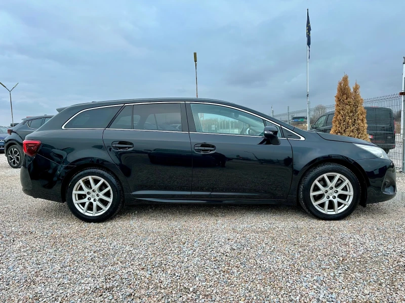 Toyota Avensis Ксенон панорама подгрев, снимка 8 - Автомобили и джипове - 50016950